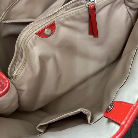 LARGE COACH CARRYALL Red, Excellent Condition, never used - Picture 4 of 10